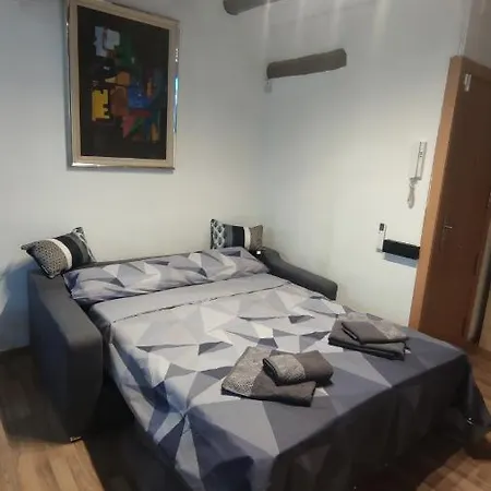 Picasso Apartment *